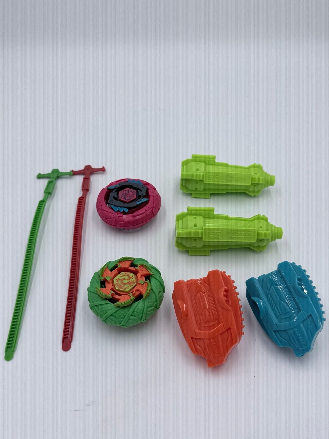 Hasbro Beywheelz Stunt Set Spin Tops Rippers Launchers Lot 1