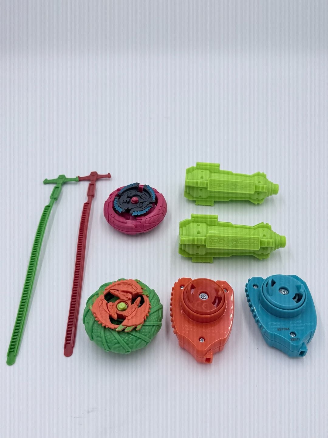 Hasbro Beywheelz Stunt Set Spin Tops Rippers Launchers Lot 7