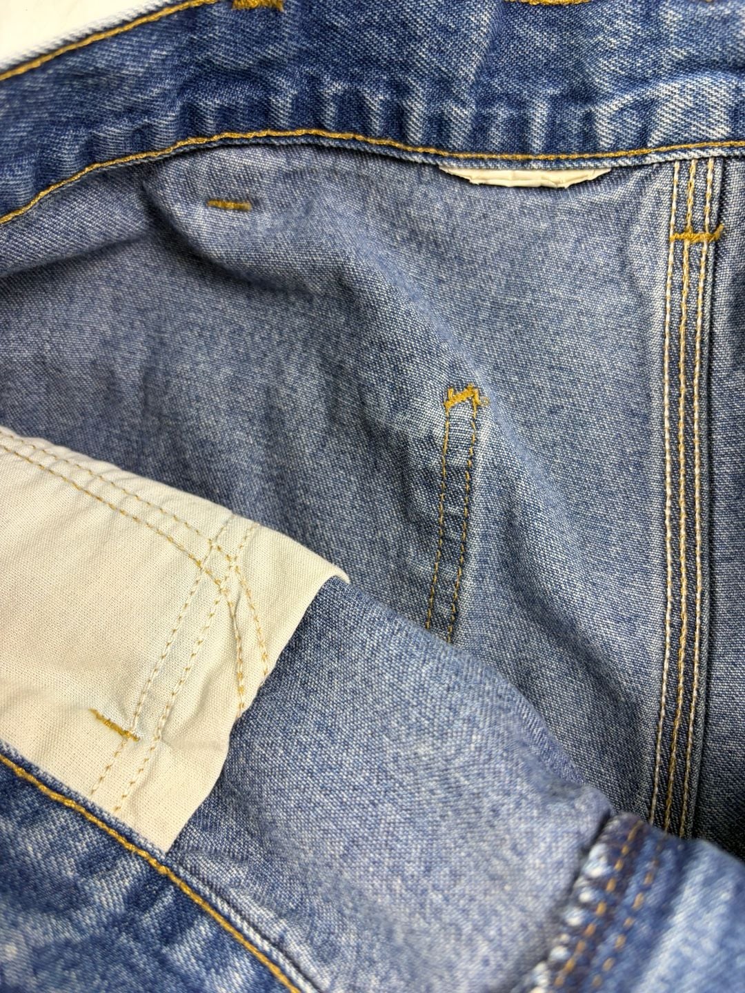 Carhartt Denim Utility Shorts Blue Cotton Workwear Size 32” waist (OF) *light stain 6