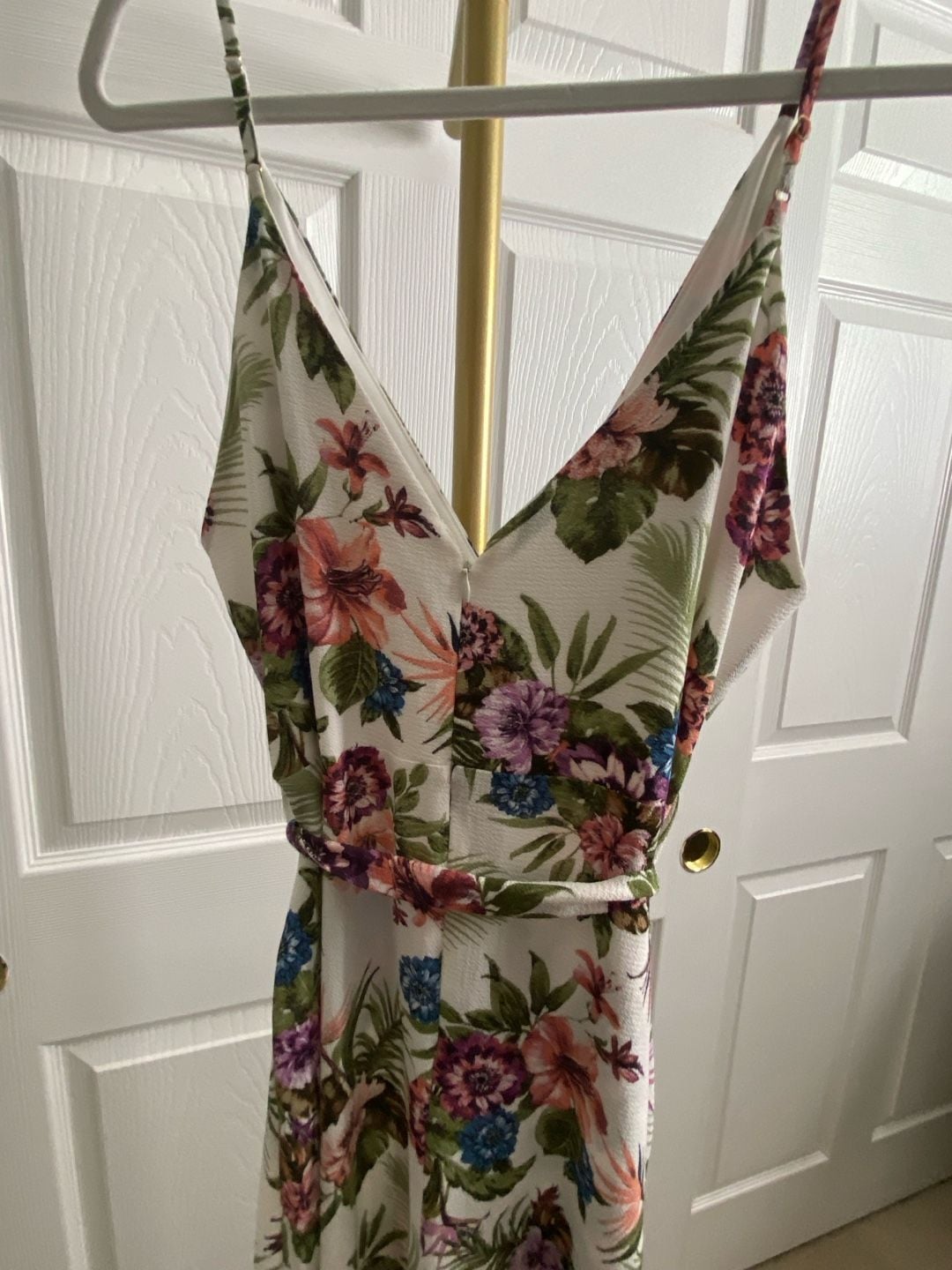 IRIS Floral Maxi Dress White Tropical V-Neck Spaghetti Strap 7