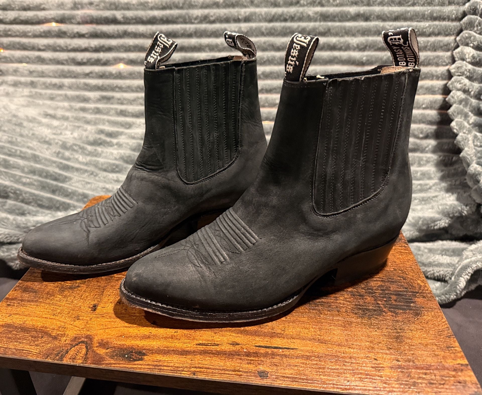 Botas Jaca Western Chelsea Boots Black Leather Pointed Toe Pull Tabs 2