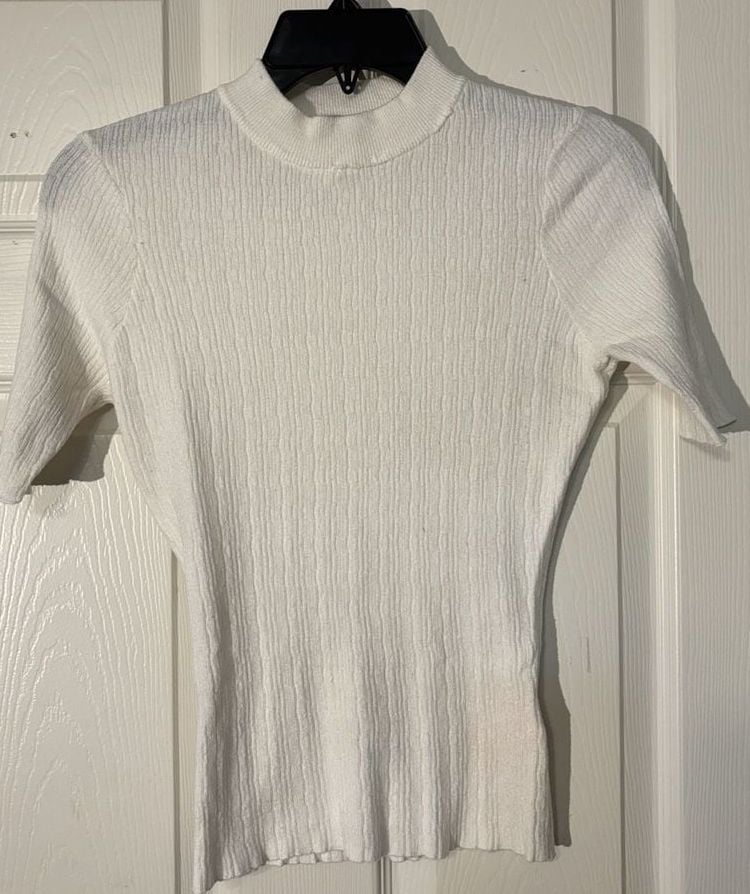 Badgley Mischka Ribbed Mock Neck Top Size M White Short Sleeve Sweater 2