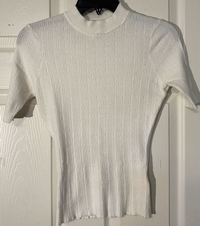 Badgley Mischka Ribbed Mock Neck Top Size M White Short Sleeve Sweater 3