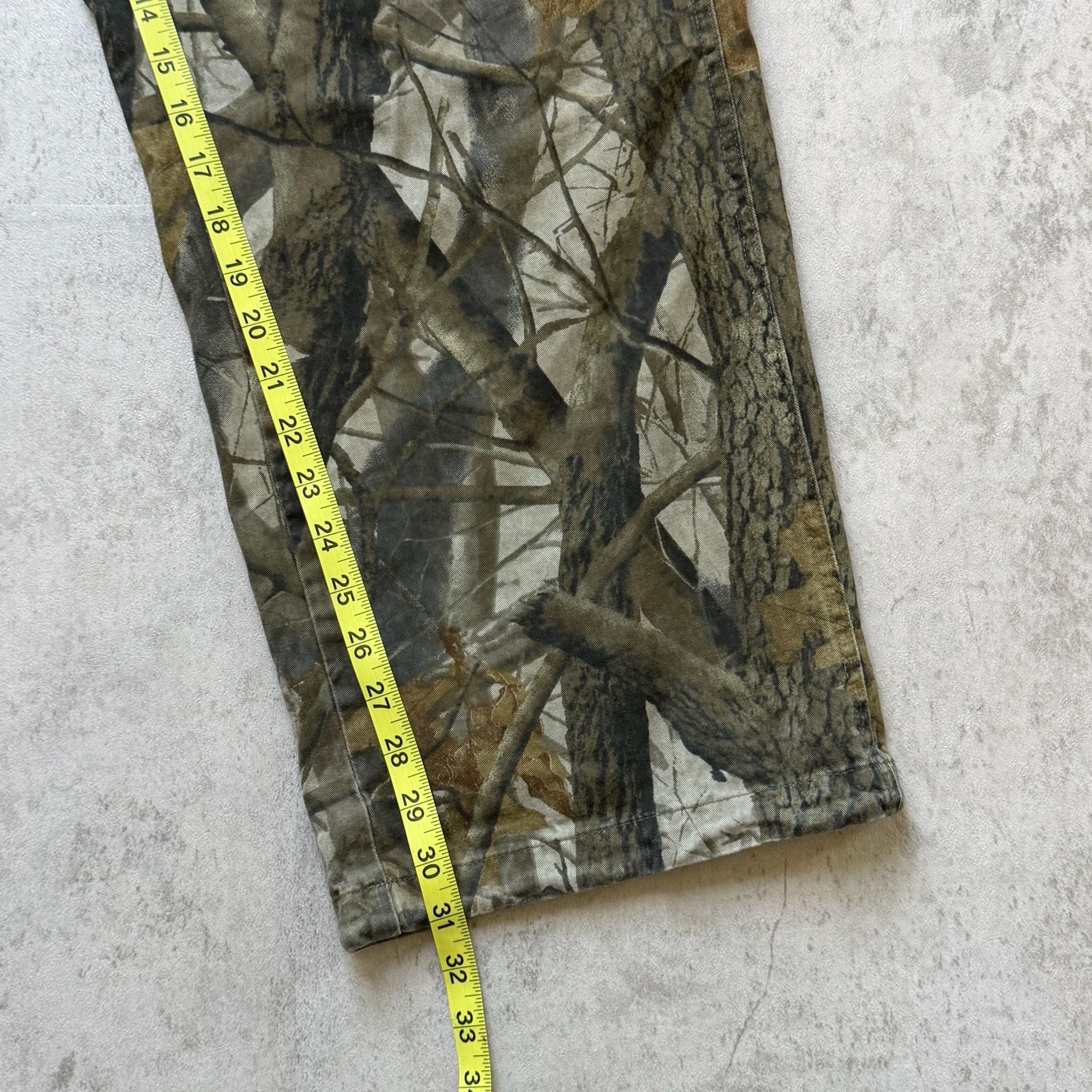 Outfitter Ridge Real Tree Camo Cargo Pants 36x31 6
