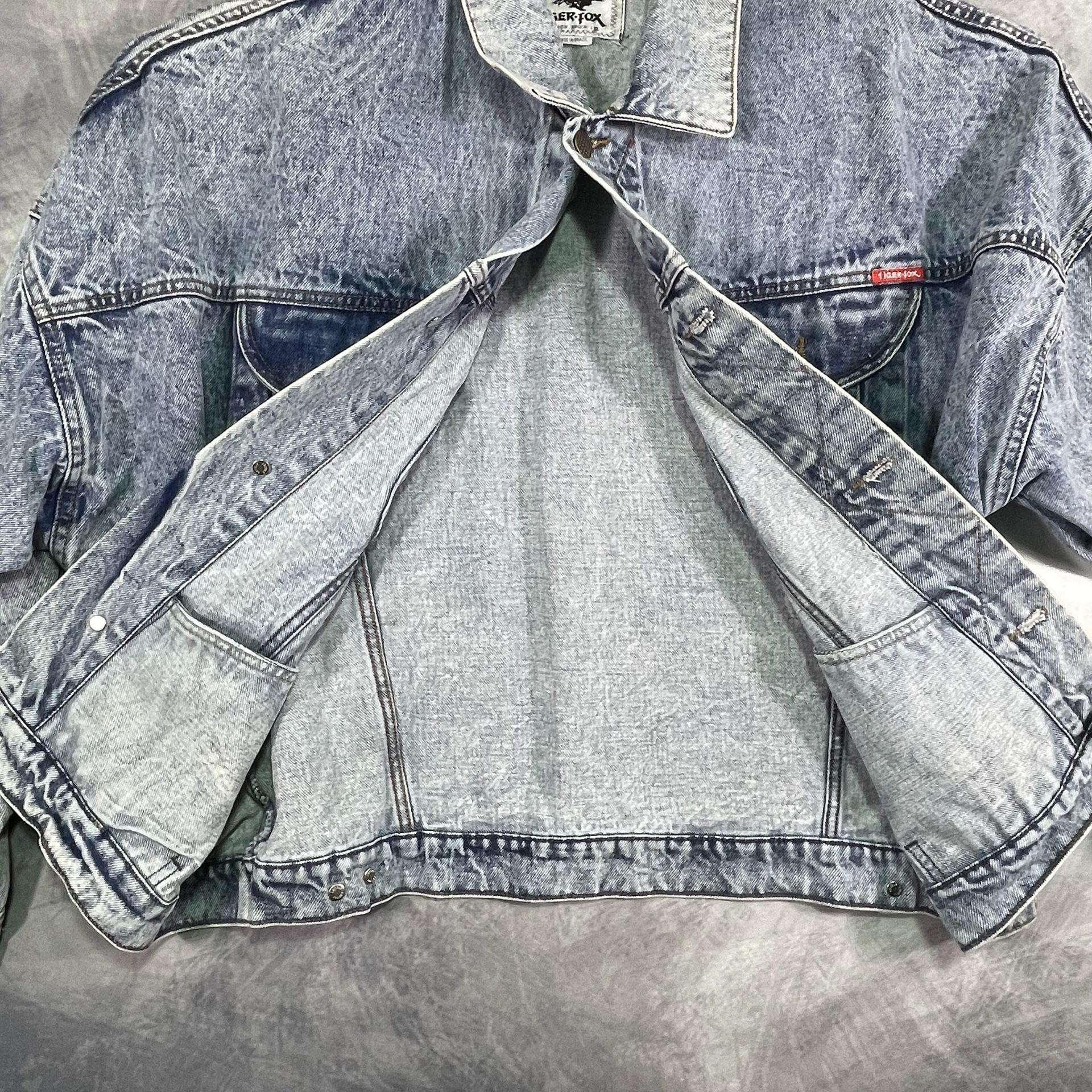 Tiger-Fox Vintage Denim Jacket Size M Acid Wash 100% Cotton 10