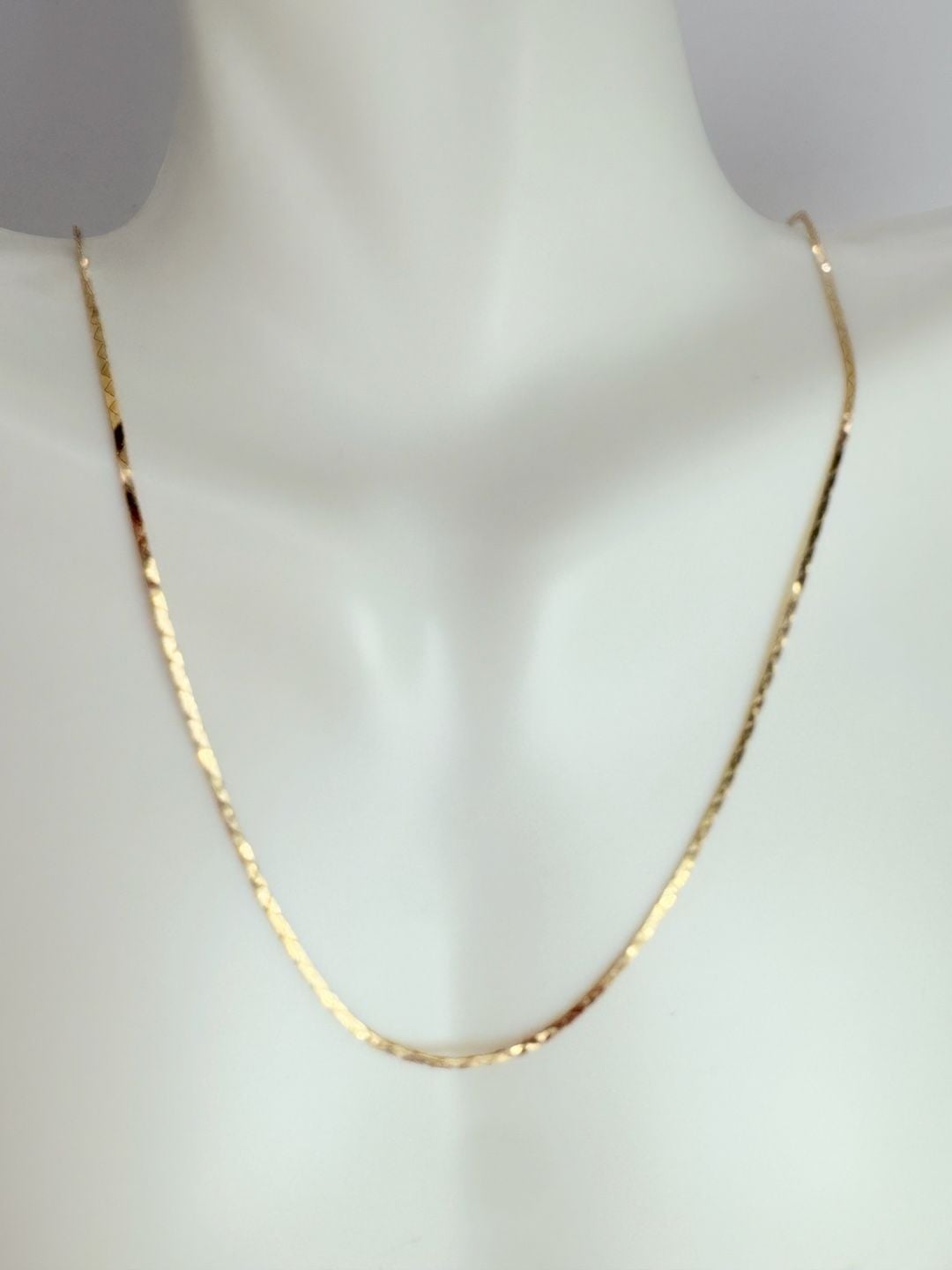 Solid 14k Yellow Gold Vintage Cobra Necklace 16" 8