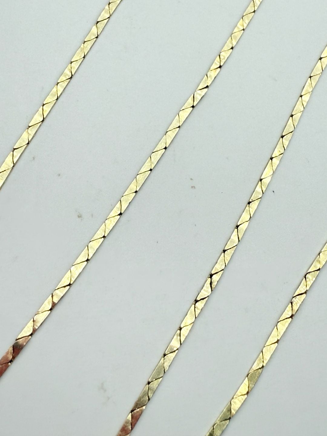 Solid 14k Yellow Gold Vintage Cobra Necklace 16" 13
