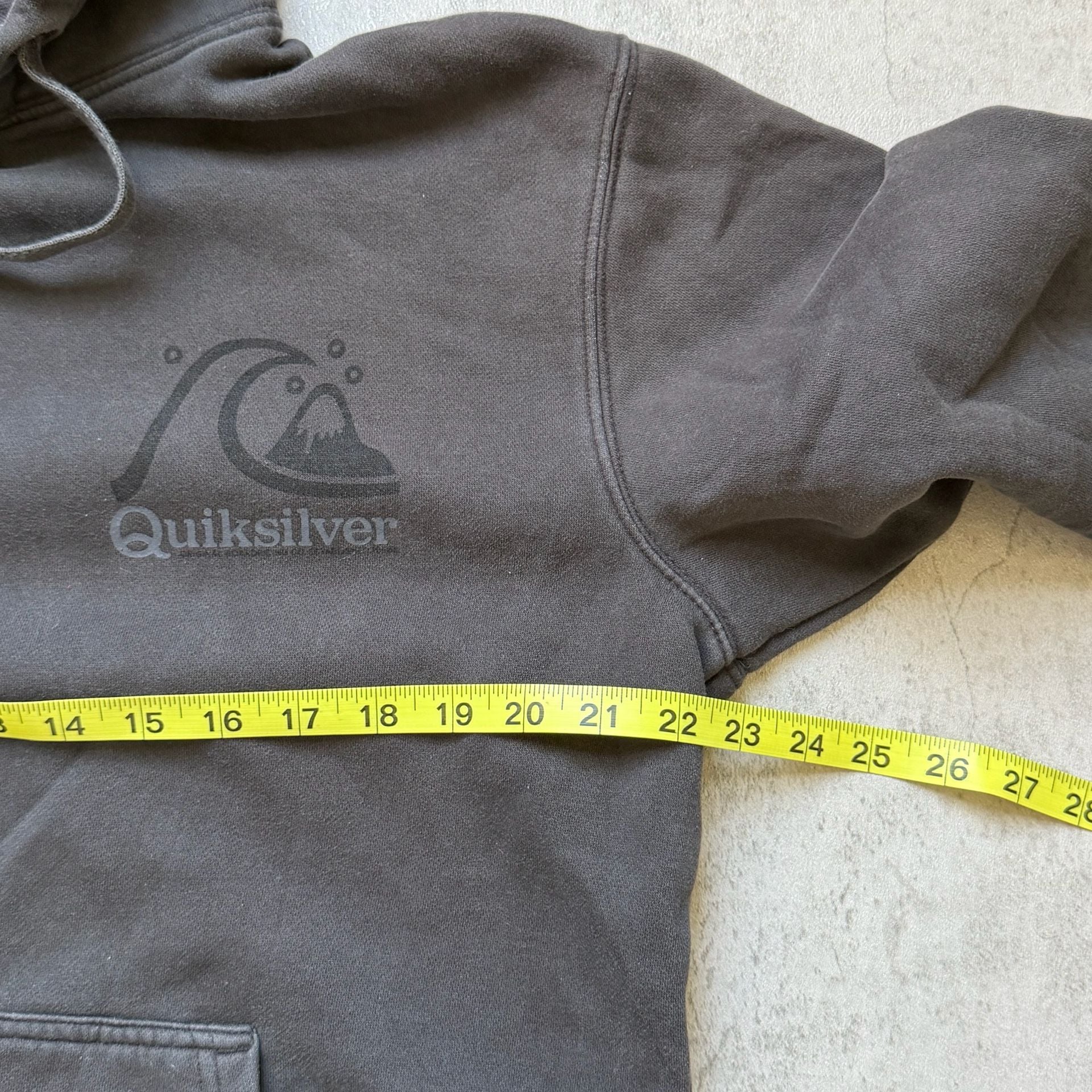 Quiksilver Hoodie Size M Black Graphic Pullover Sweatshirt 7