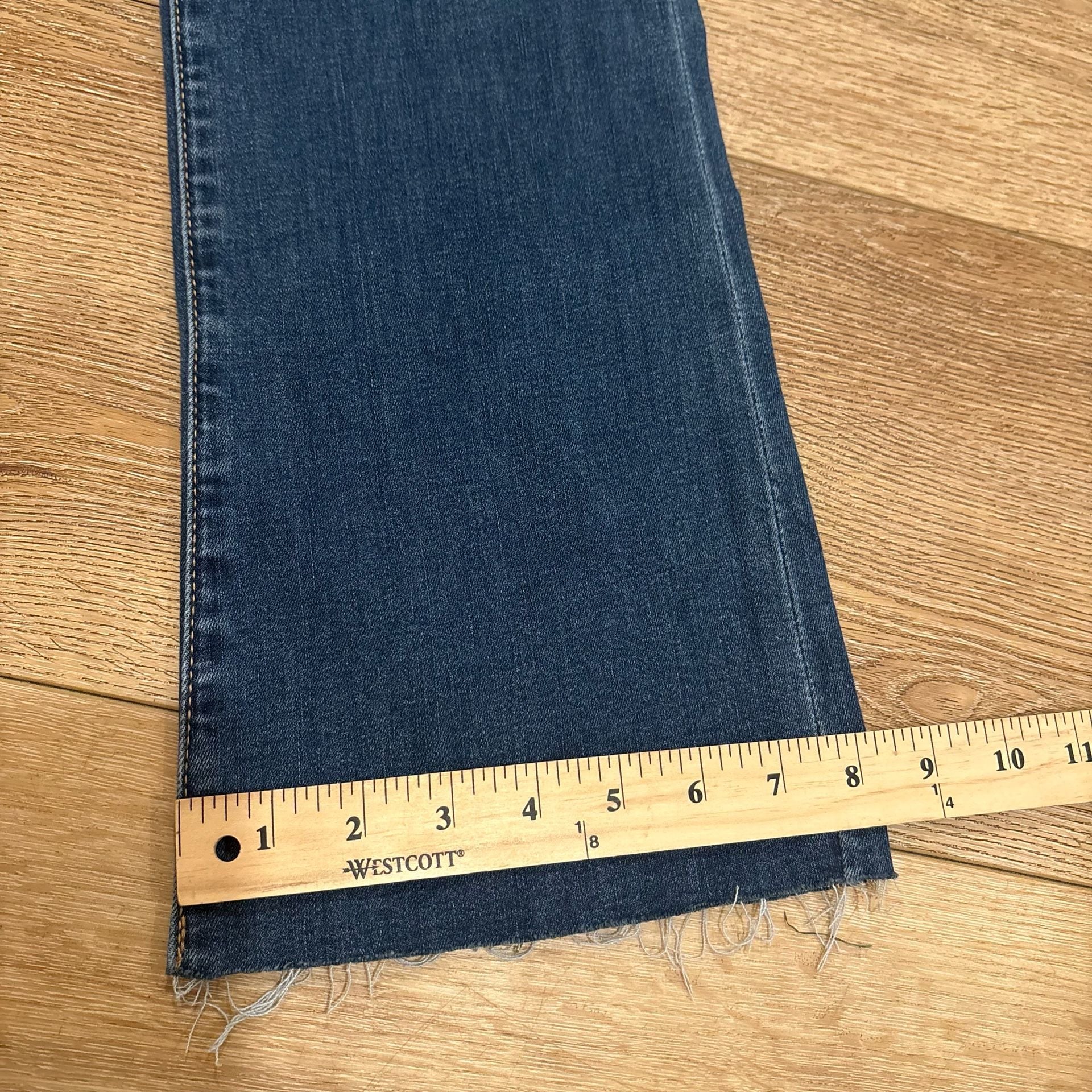 American Eagle Kick Bootcut Jeans Size 8 X Short High Rise Raw Hem Stretch Blue 6