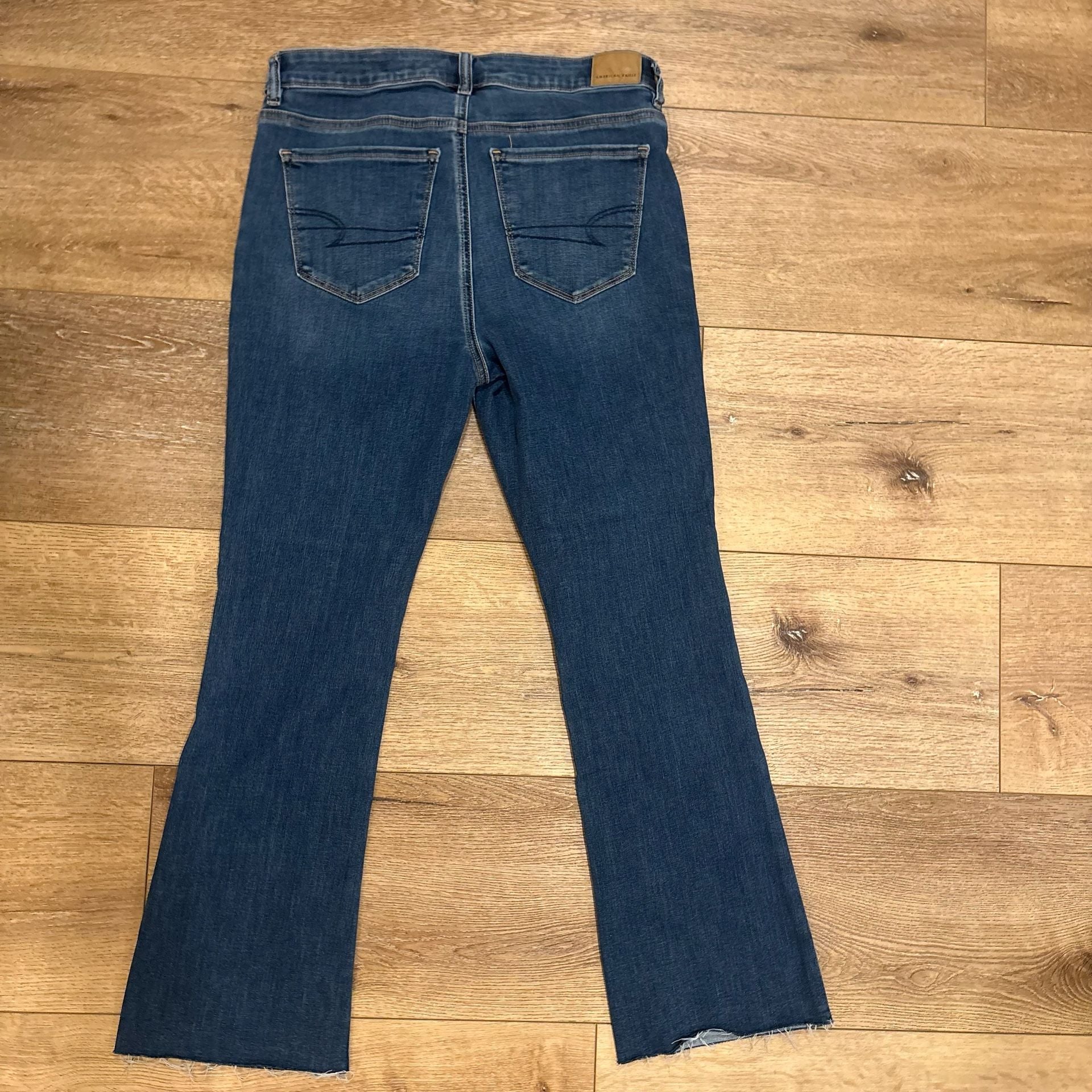 American Eagle Kick Bootcut Jeans Size 8 X Short High Rise Raw Hem Stretch Blue 9
