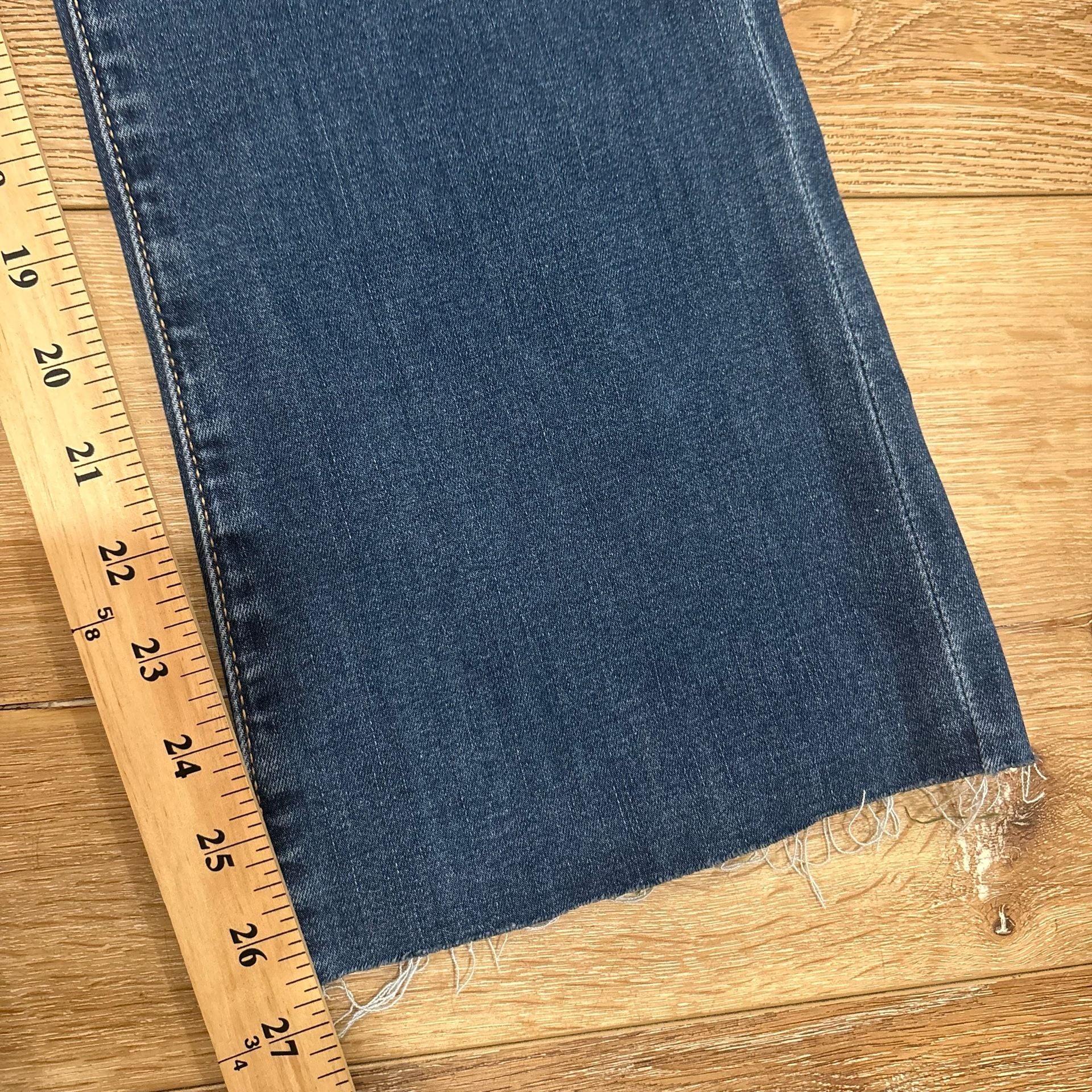 American Eagle Kick Bootcut Jeans Size 8 X Short High Rise Raw Hem Stretch Blue 13