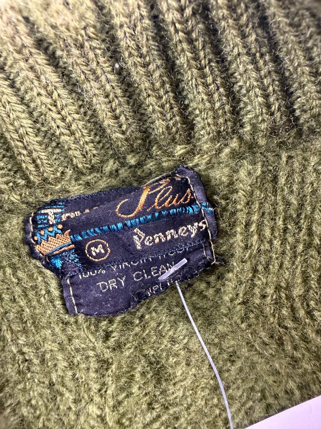 60s-70s Vintage Towncraft Plus by J.C. Penney Olive Green Cable Knit Wool Sweater Size M (OF) *hole 6