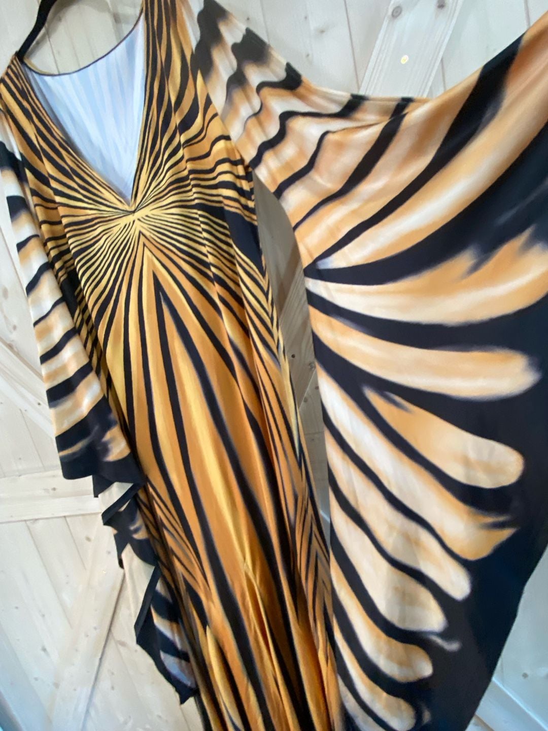 Tiger Stripe Print Maxi Caftan Dress Gold Black V-Neck One Size 7