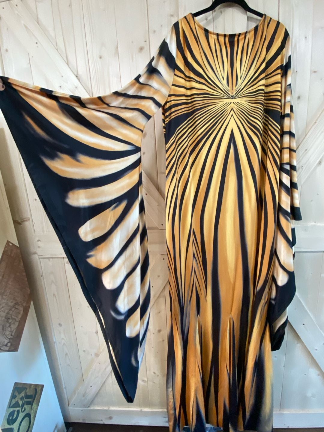 Tiger Stripe Print Maxi Caftan Dress Gold Black V-Neck One Size 10