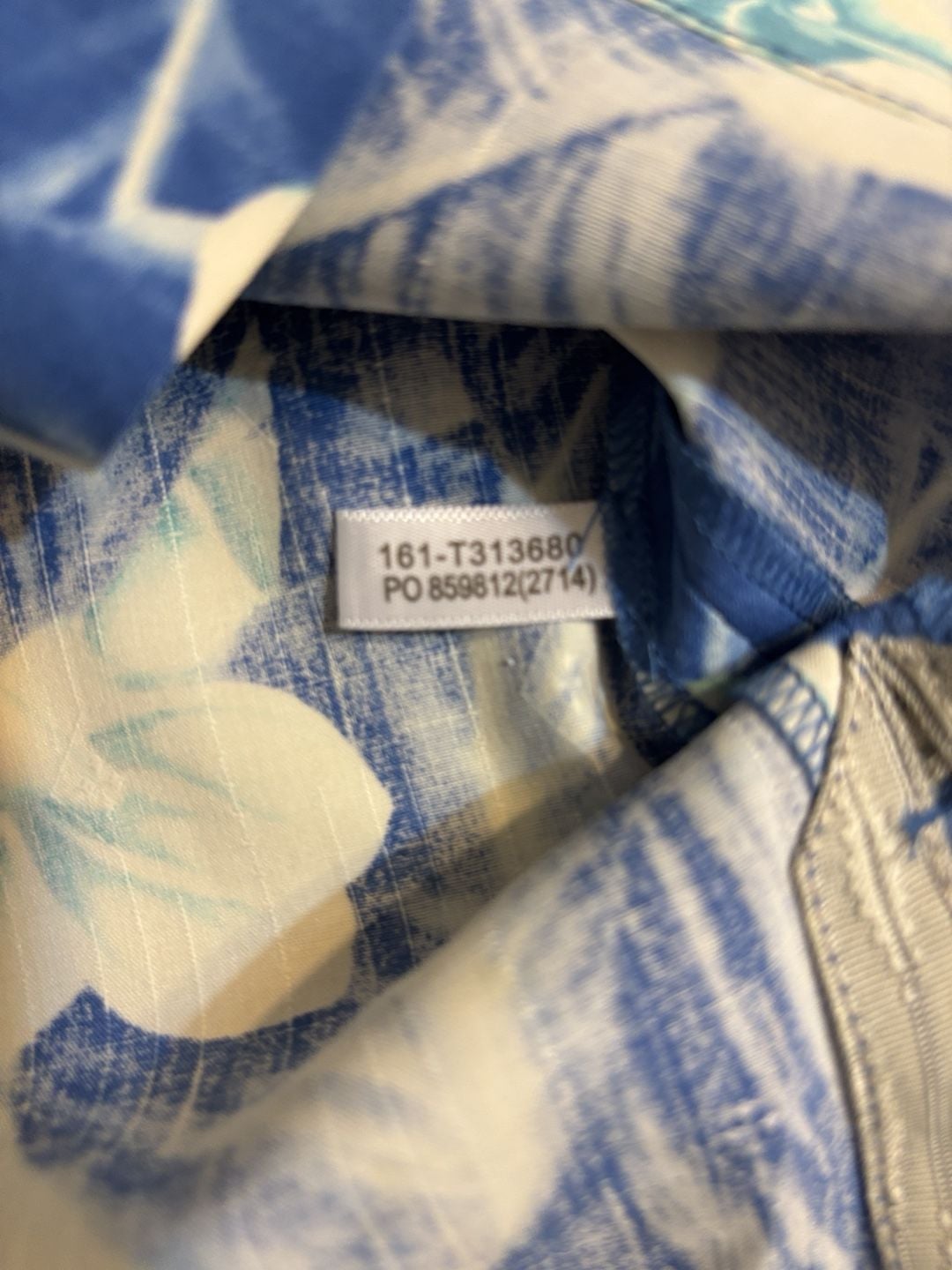Tommy Bahama Silk Hawaiian Shirt Size L Blue Floral Short Sleeve Camp Shirt 7
