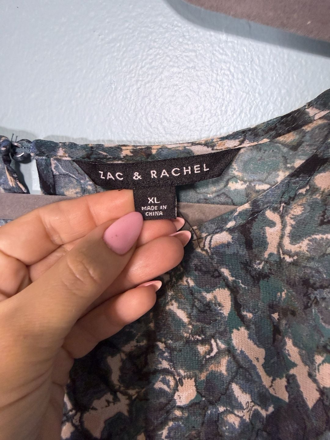 Zac & Rachel Blouse Size L Multicolor Animal Print Long Sleeve 4