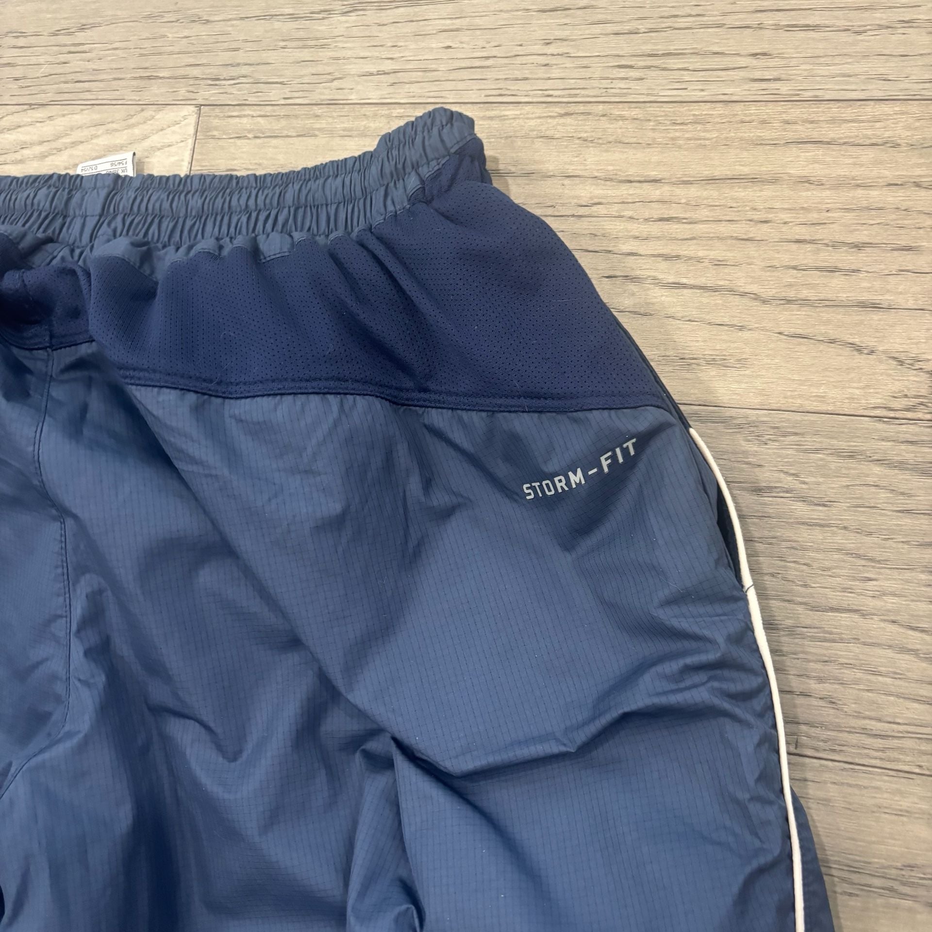 Nike UConn Storm-Fit Pants Size XL Blue Windbreaker Athletic Track 7