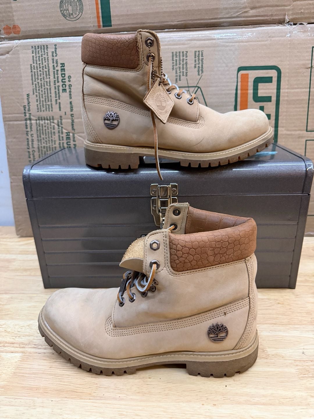 Timberland 6-Inch Premium Boots Size 10 M Wheat Leather 2