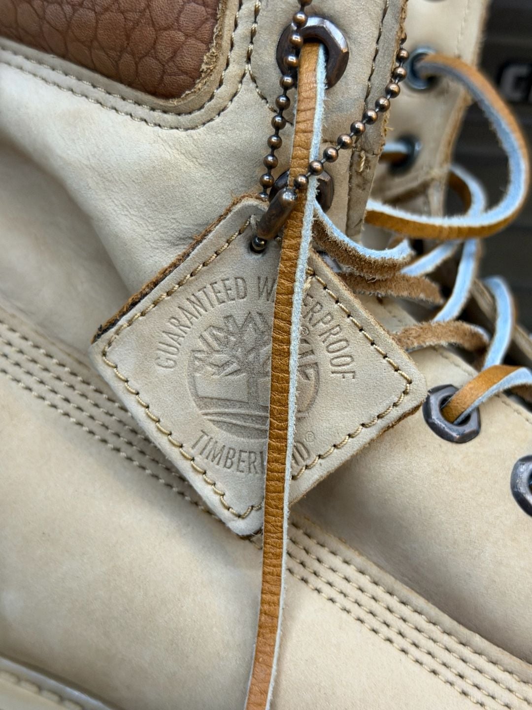 Timberland 6-Inch Premium Boots Size 10 M Wheat Leather 7