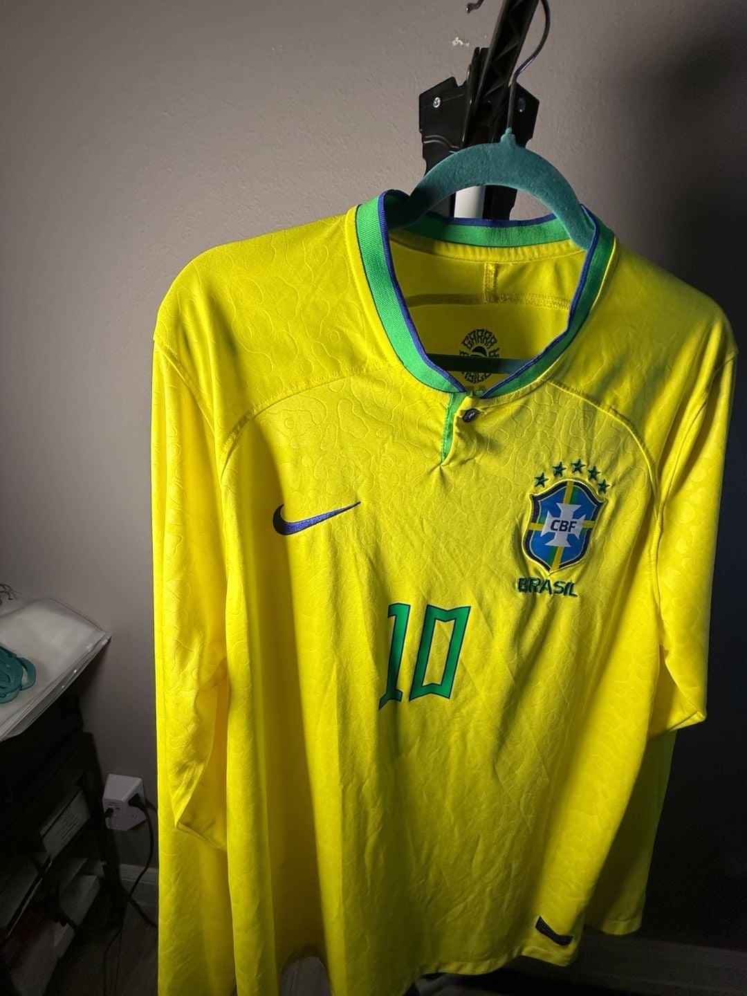 Nike Neymar Jr Brazil Home Long Sleeve Jersey Size 2XL Yellow 5