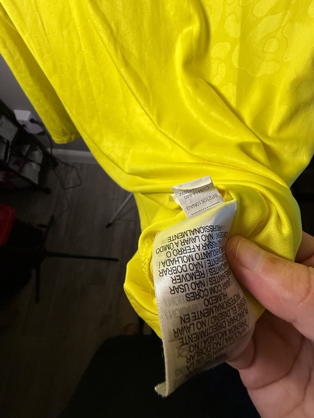 Nike Neymar Jr Brazil Home Long Sleeve Jersey Size 2XL Yellow 7