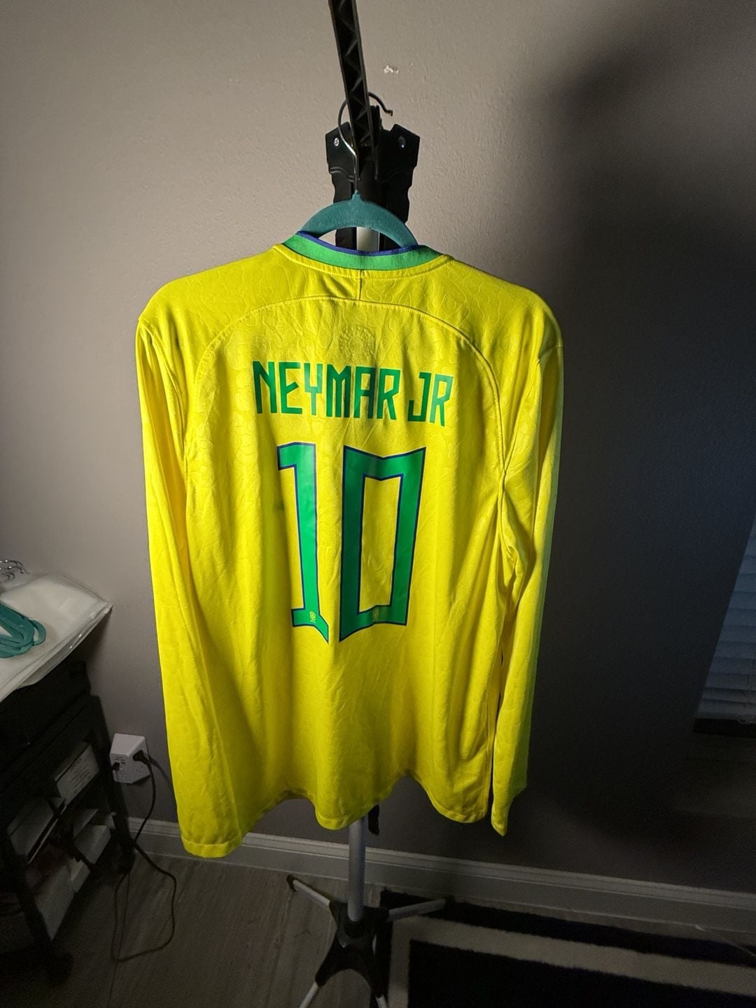Nike Neymar Jr Brazil Home Long Sleeve Jersey Size 2XL Yellow 11