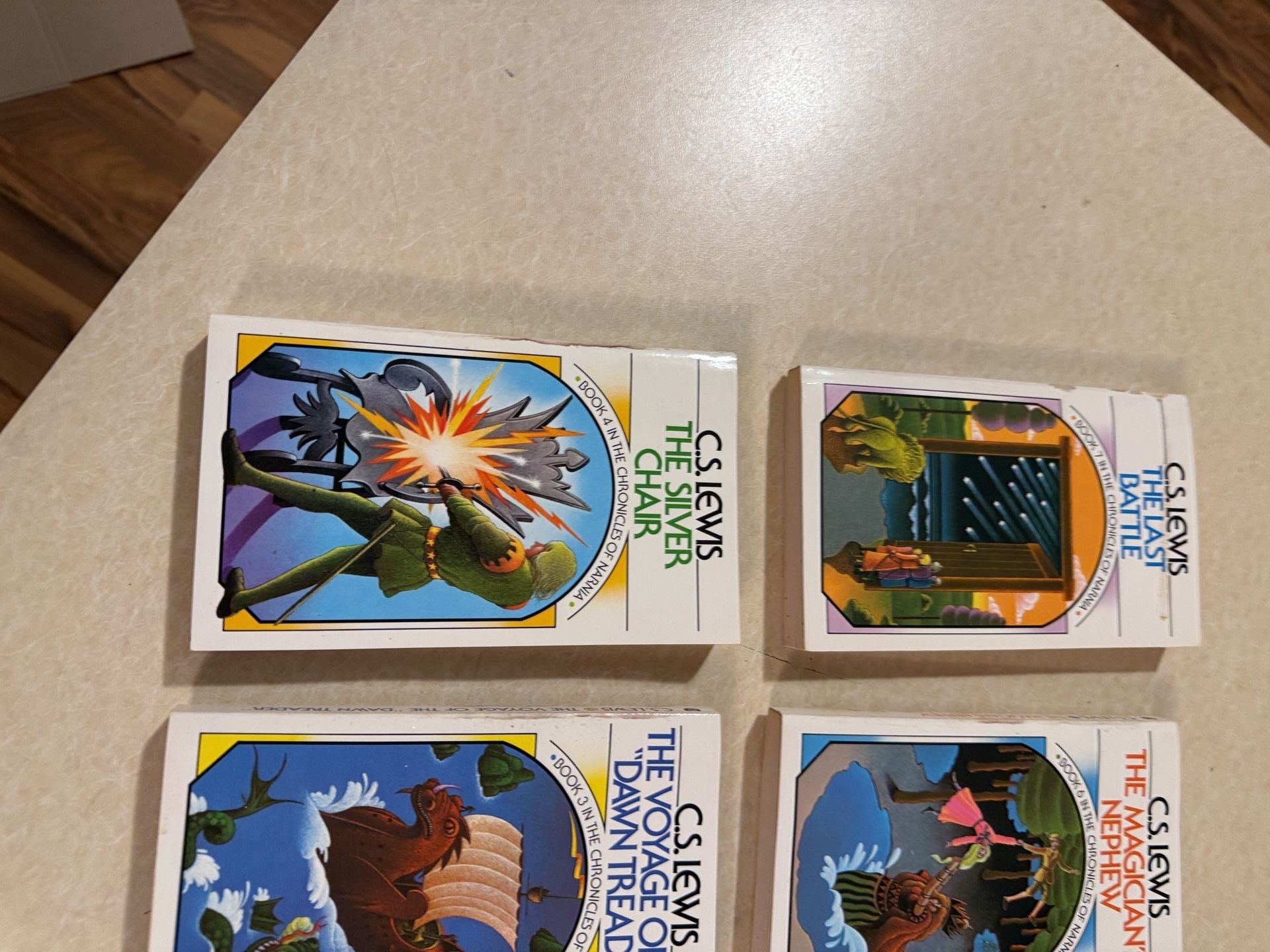 C.S. Lewis The Chronicles of Narnia Paperback Box Set 6
