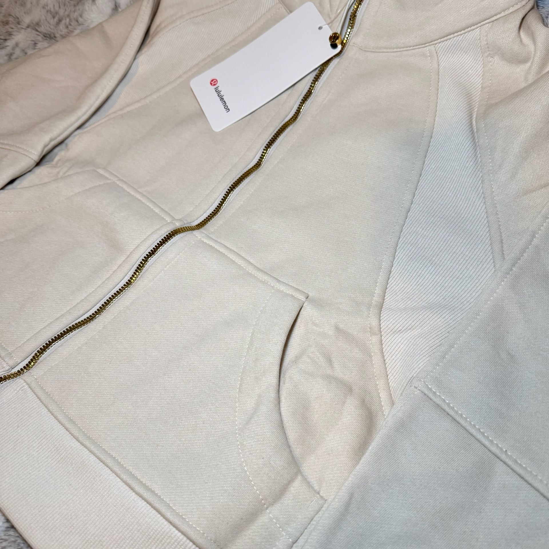 Lululemon Scuba Hoodie Size 8 Beige Gold Hardware New With Tags 3
