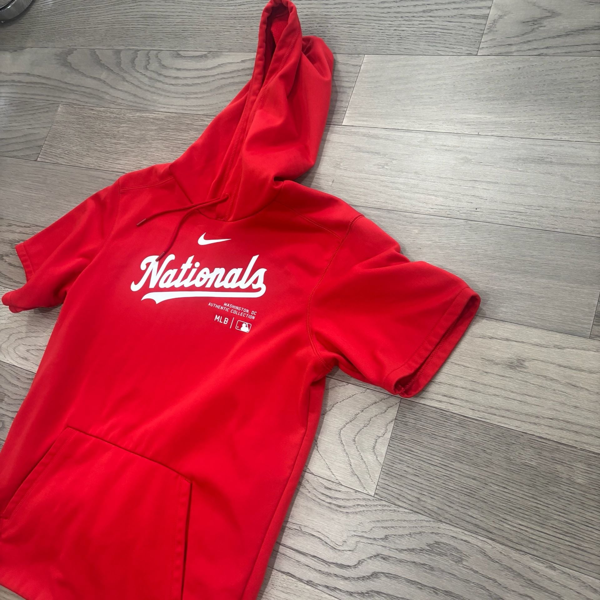Nike Washington Nationals team issued MLB Therma-Fit Short Sleeve Hoodie Size M 3