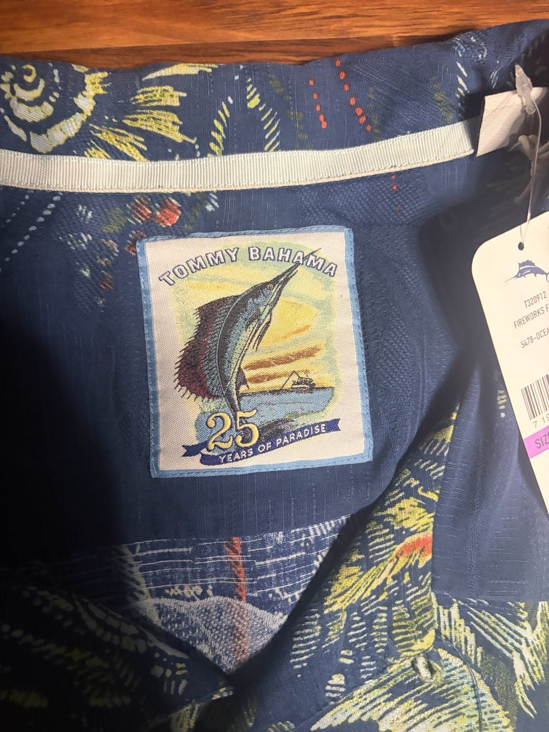 Tommy Bahama Silk Tropical Hawaiian Shirt 3