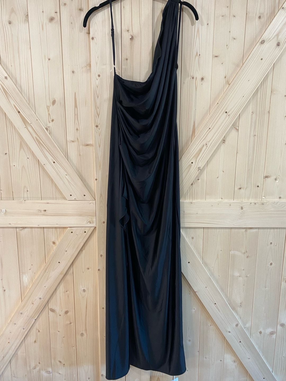 NWT Black One-Shoulder Ruched Maxi Dress 2