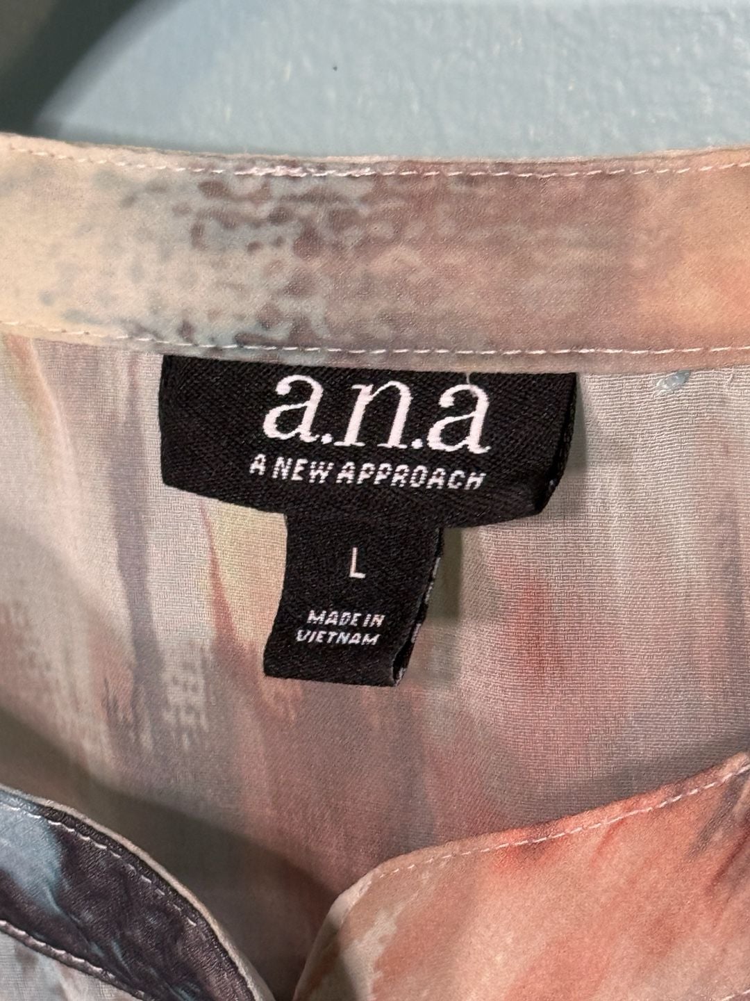 A.N.A. Blouse Size L Abstract Print Long Sleeve 6
