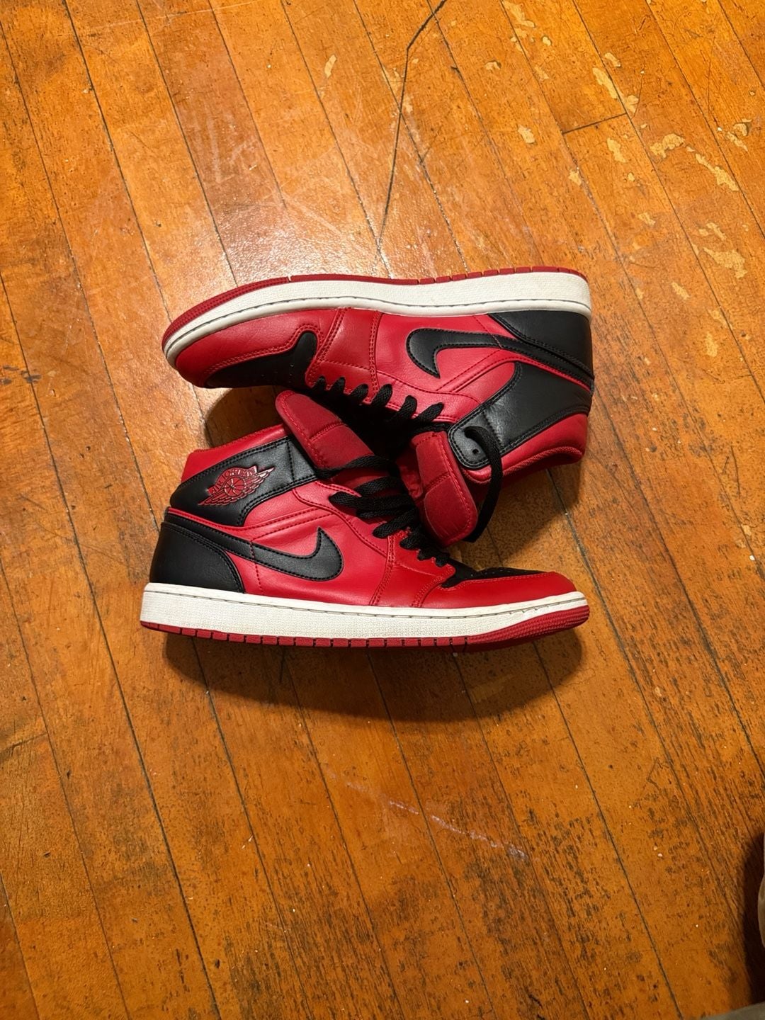 Air Jordan 1 Mid Bred Reverse Size 9.5 2