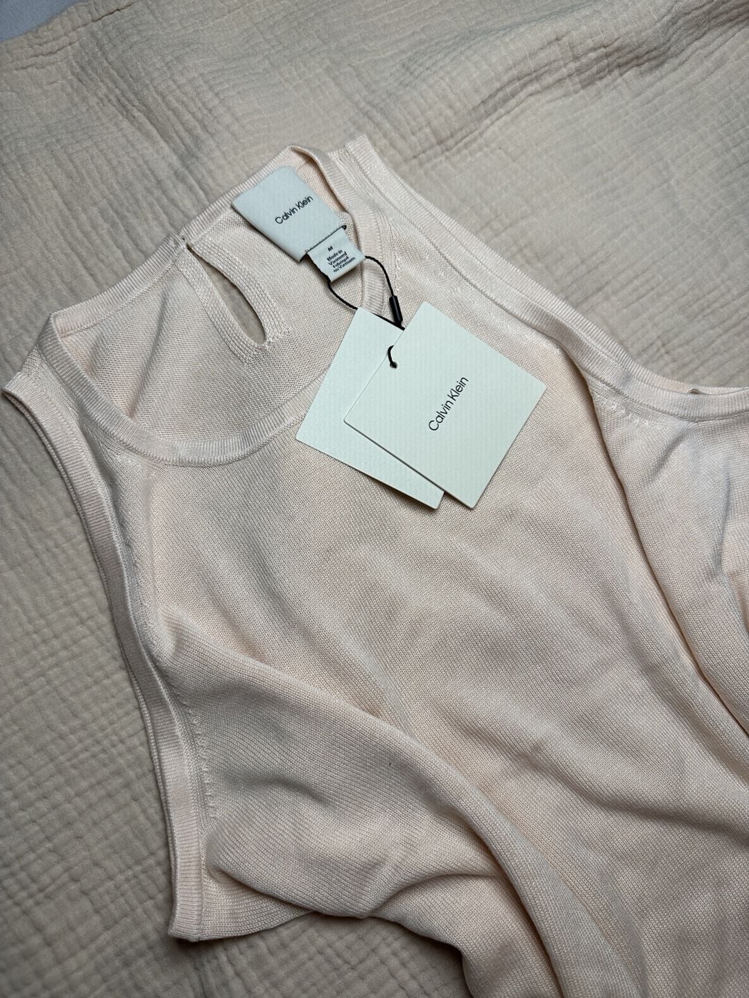 Calvin Klein Size M Women's Viscose Sleeveless Crewneck Tank Top 3