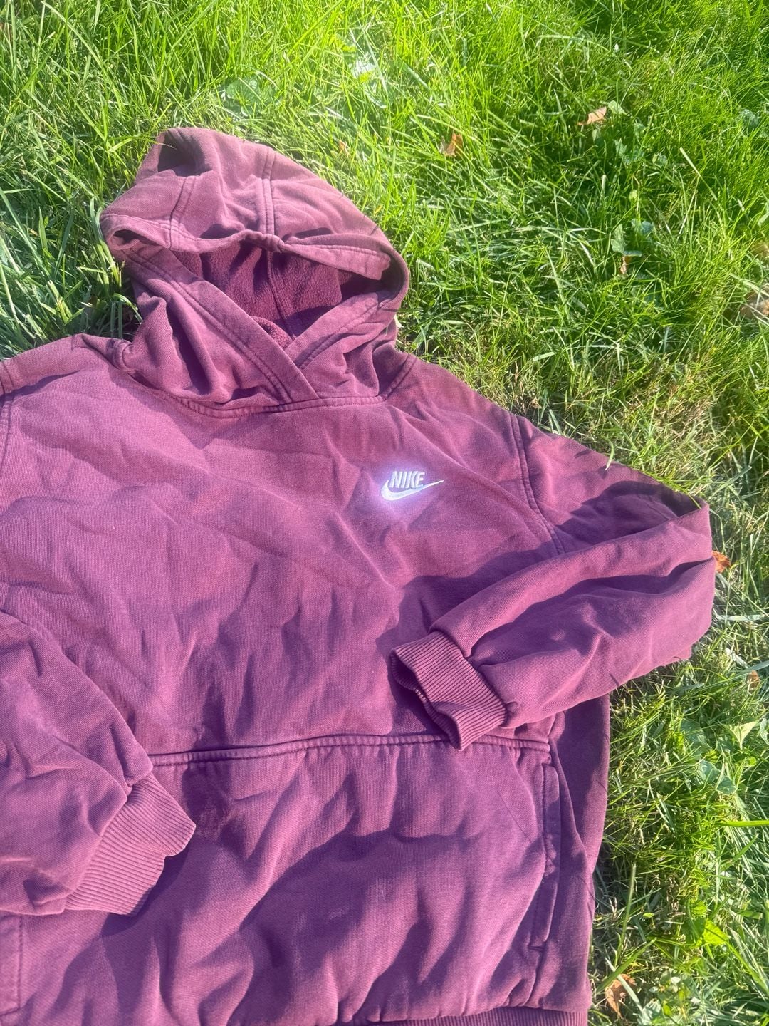 Nike kids Hoodie Size XL Maroon Pullover Sweatshirt 3