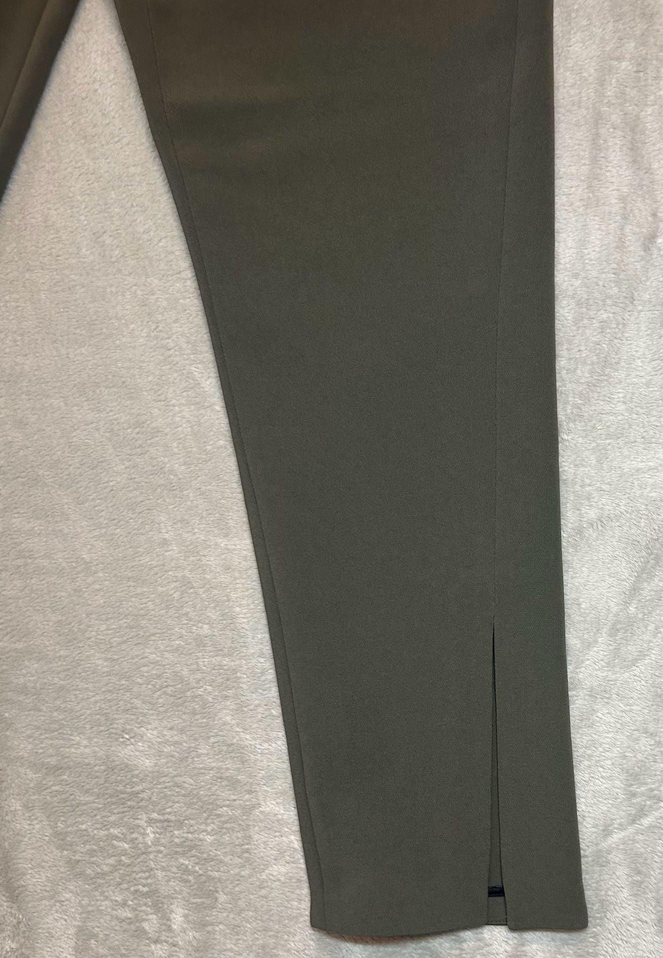 Theory Slit Pull On W Regent Crepe Pants Size 2 Olive Green 4