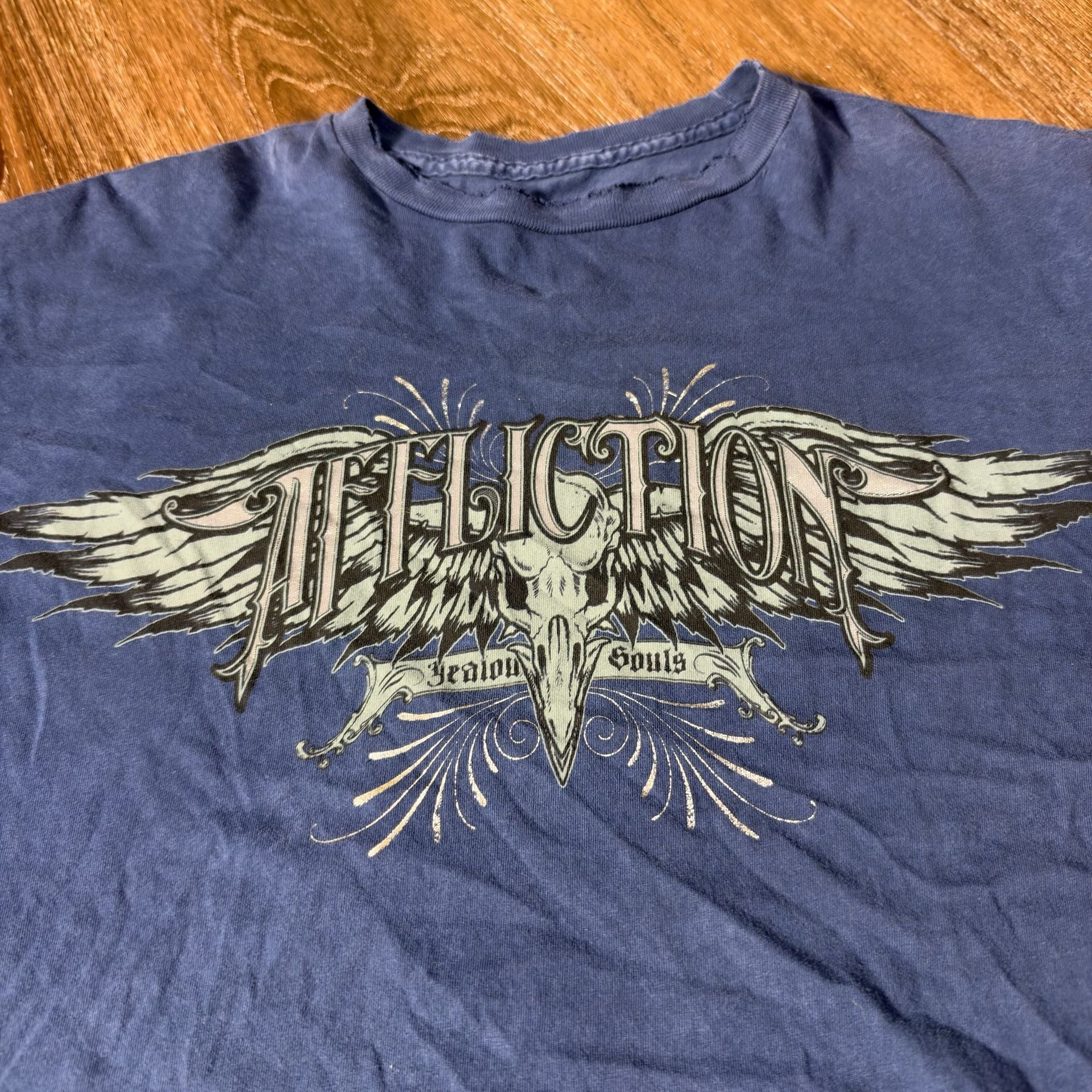 Vintage Affliction Healon Souls T-Shirt Size Large Blue Skull Dagger Graphic Tee 9
