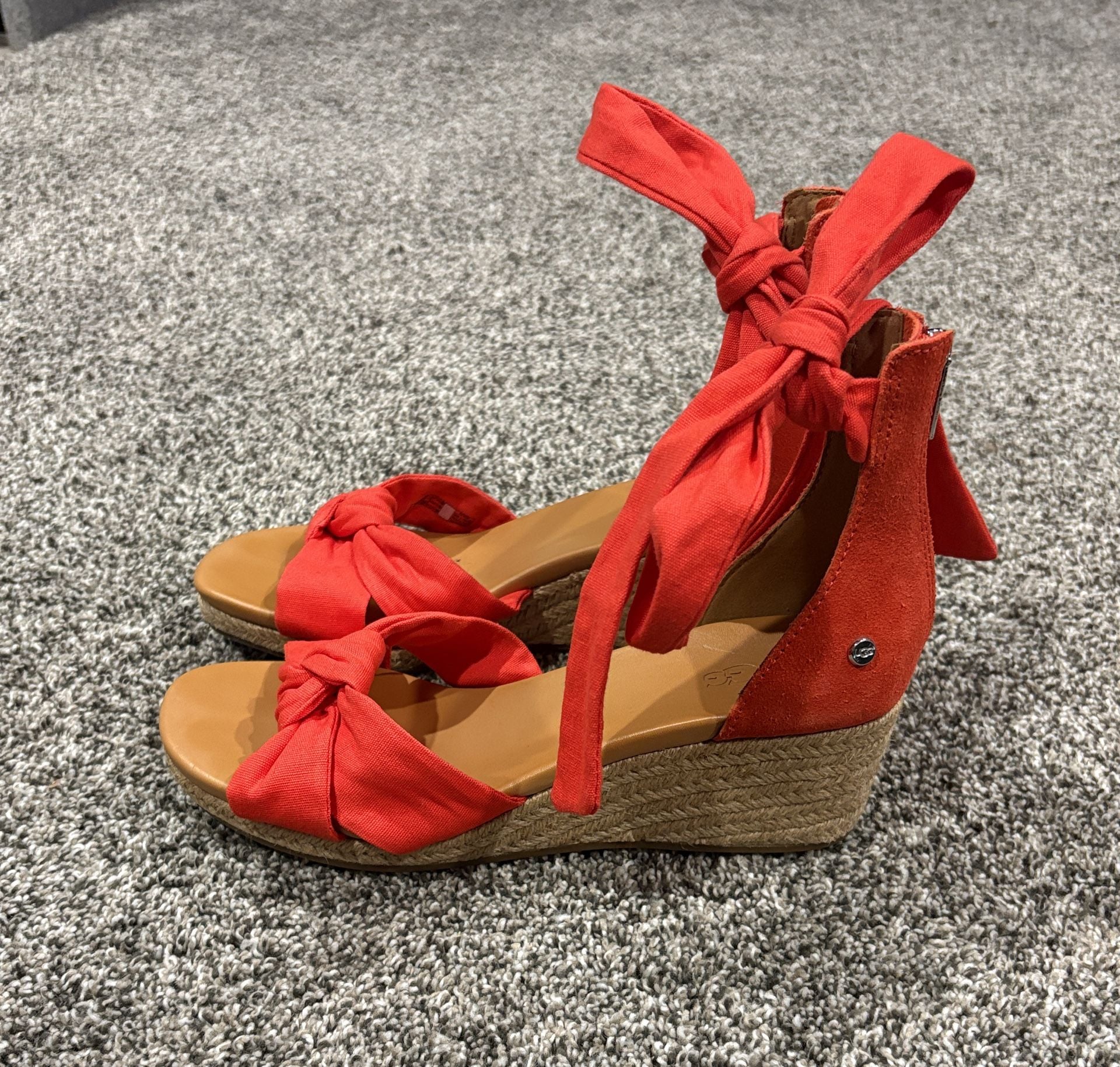 UGG Wedge Espadrille Sandals Size 8.5 Red Canvas Suede Ankle Tie 6
