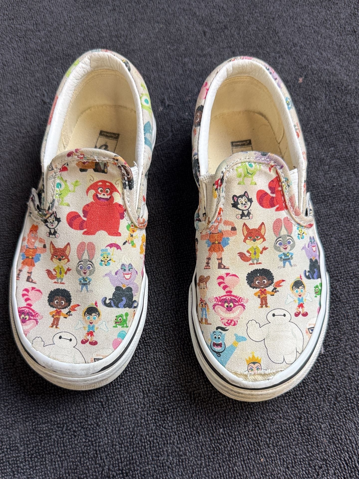 Vans Disney Classic Slip-On Size 12.5 Kids Multi-Character 3