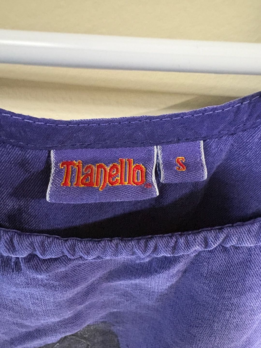 Tianello purple fall embroidery tank top
Size women’s Small
Dm for measurements
Send offers
#festivalvibes #embroidered #fall 4