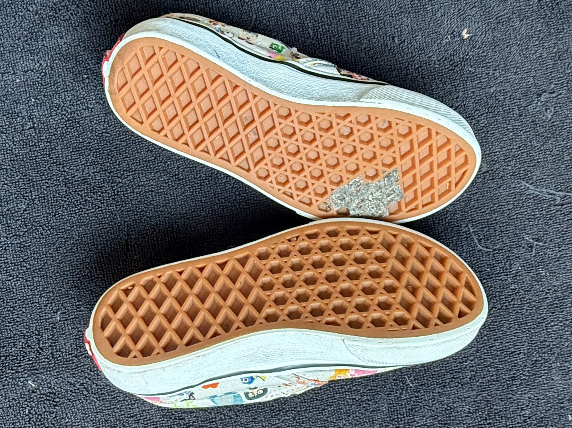 Vans Disney Classic Slip-On Size 12.5 Kids Multi-Character 7