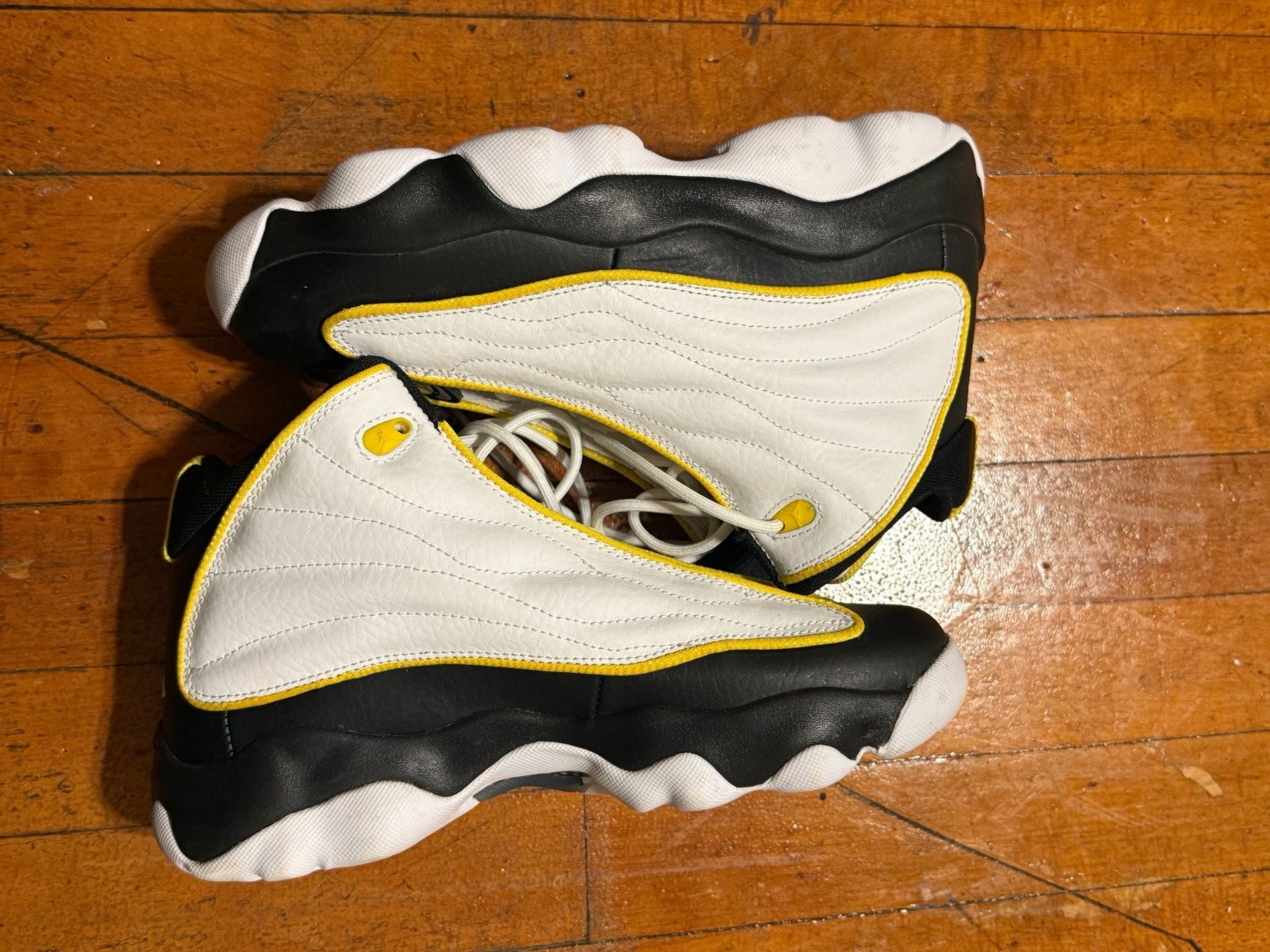 Jordan Jumpman Pro GS Size 6Y White Black Yellow Sneakers 5