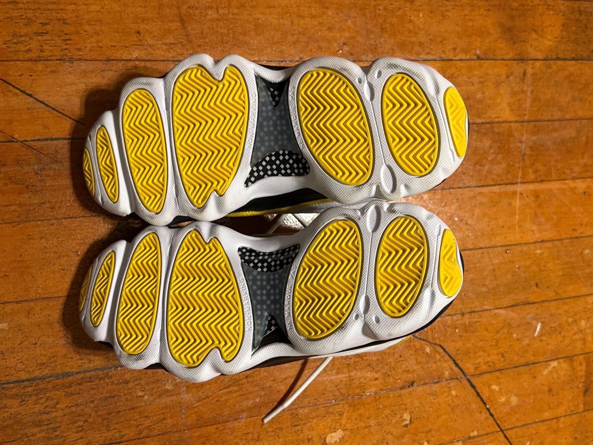 Jordan Jumpman Pro GS Size 6Y White Black Yellow Sneakers 7