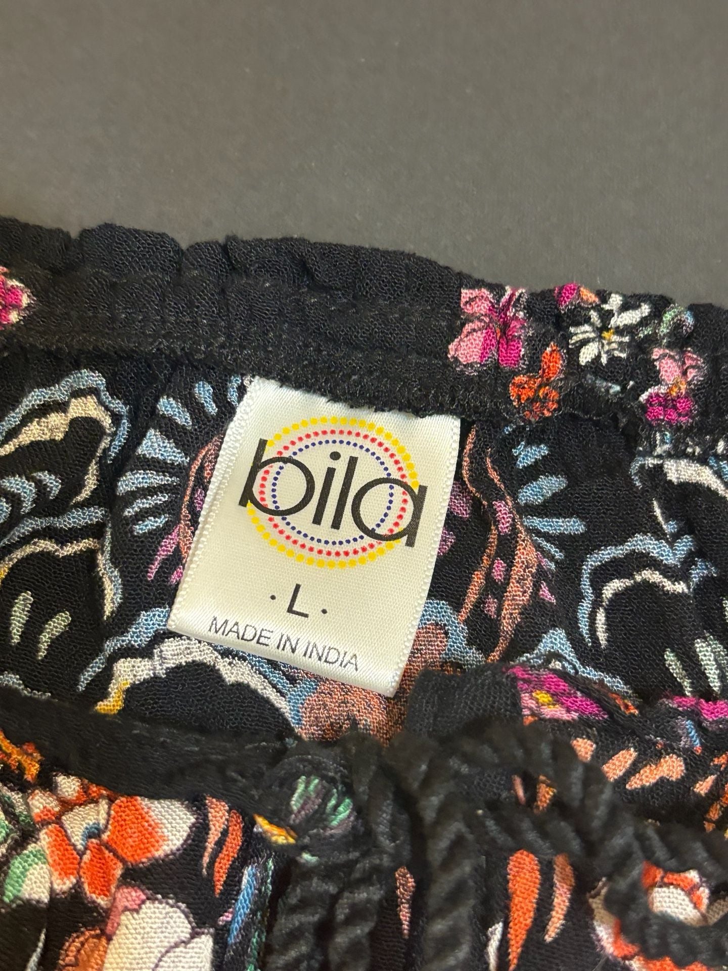 Bila Bohemian Floral Peasant Blouse Size L Black Tassel Rayon 3
