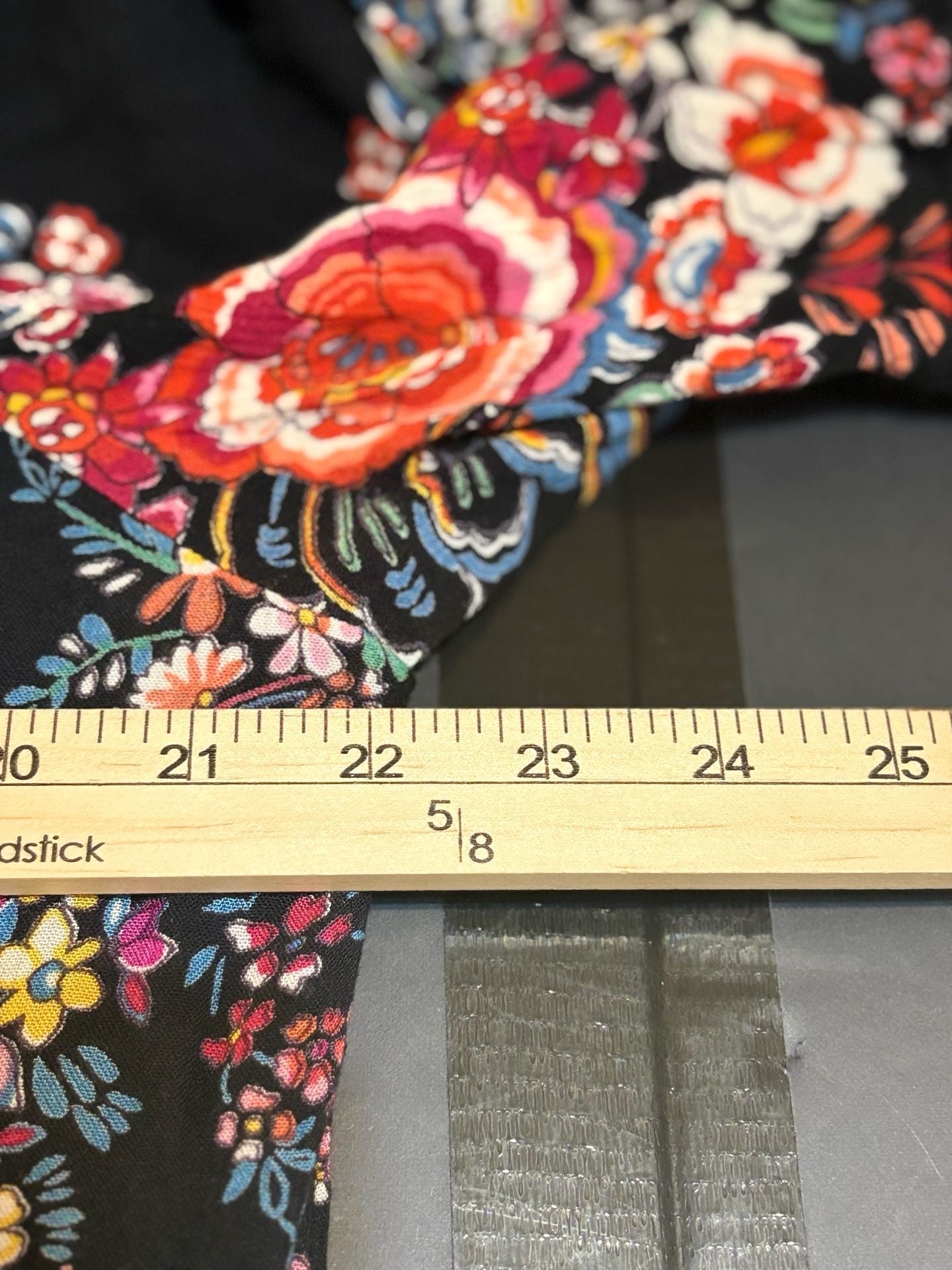 Bila Bohemian Floral Peasant Blouse Size L Black Tassel Rayon 7