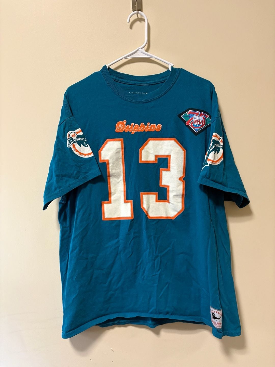 NFL Mitchell & Ness Miami Dolphins Dan Marino throwback T shirt
Size men’s XL
DM for measurements
Send offers
#NFL #throwback #MIAMIDOLPHINS 2