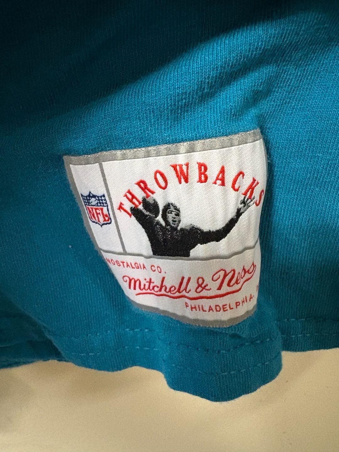 NFL Mitchell & Ness Miami Dolphins Dan Marino throwback T shirt
Size men’s XL
DM for measurements
Send offers
#NFL #throwback #MIAMIDOLPHINS 5