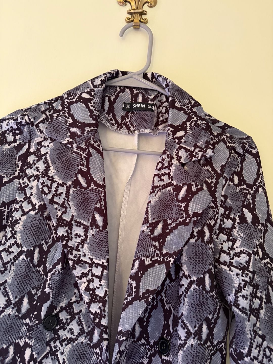 SHEIN Snake Print Double Breasted Blazer 4