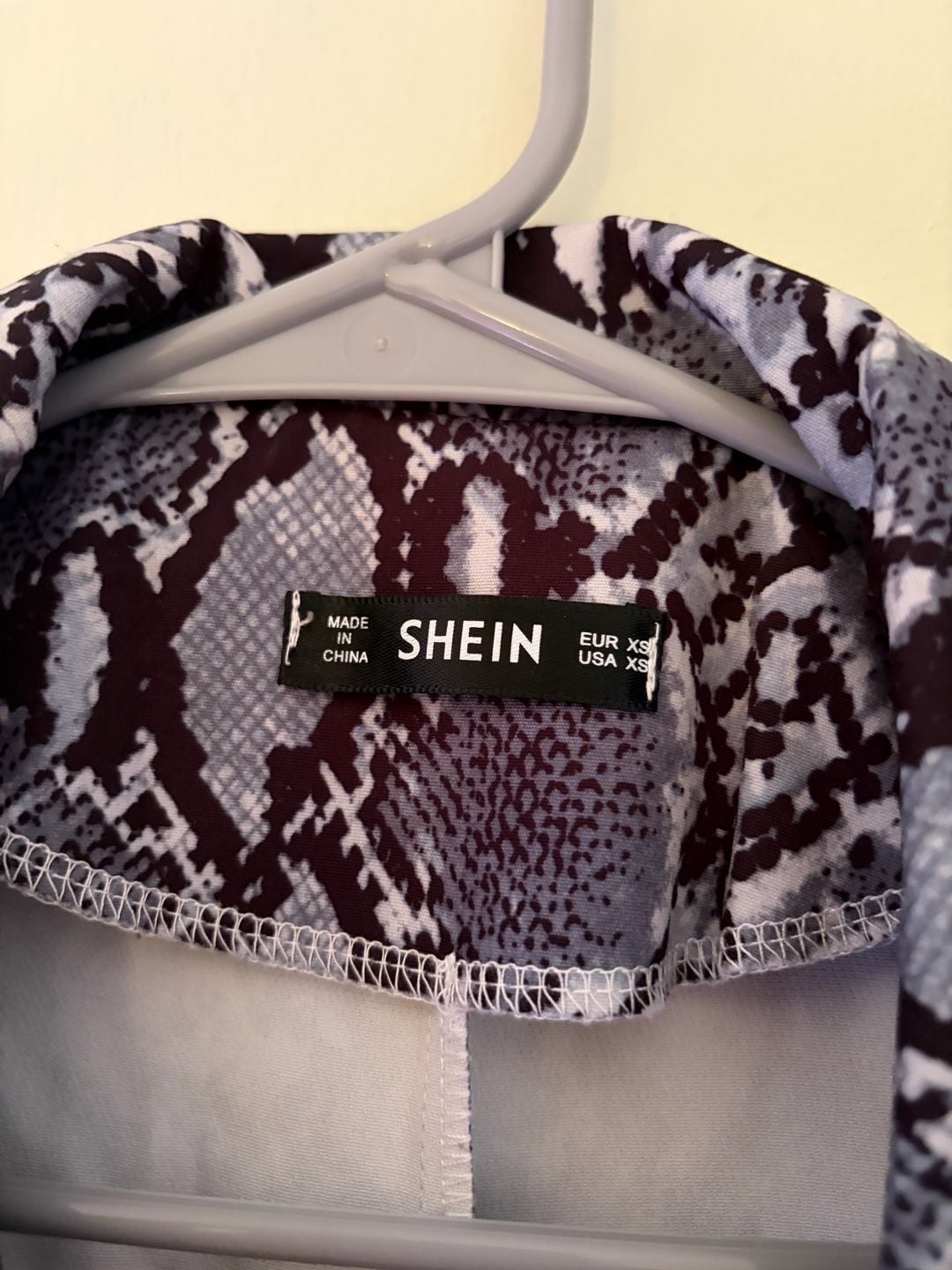 SHEIN Snake Print Double Breasted Blazer 5
