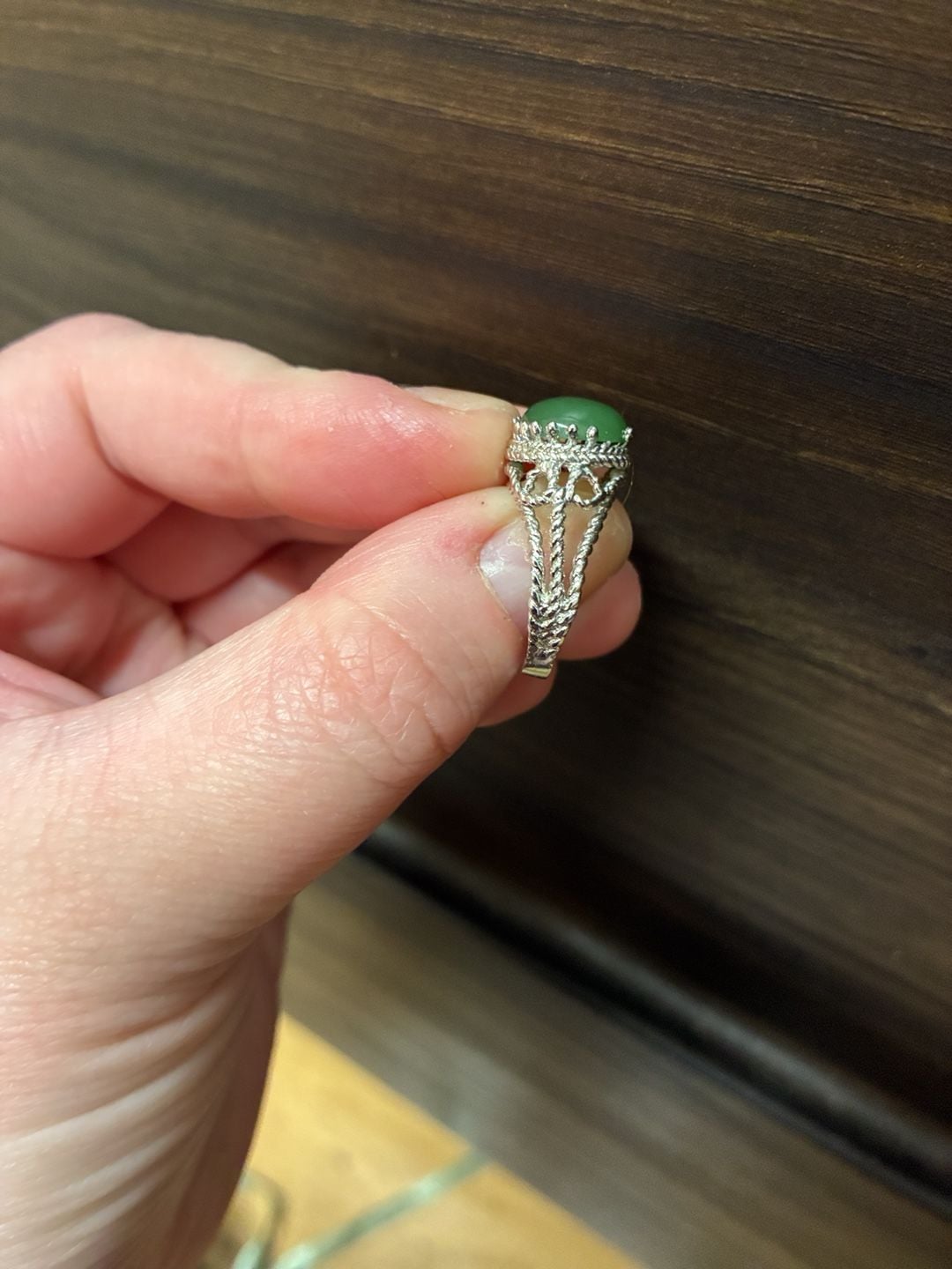 Vintage 1970s Sterling Silver Green Jade Cabochon Filigree Ring 5